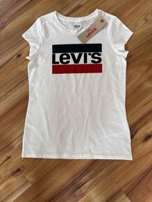Levi's t shirt age 16 brand new with tags!