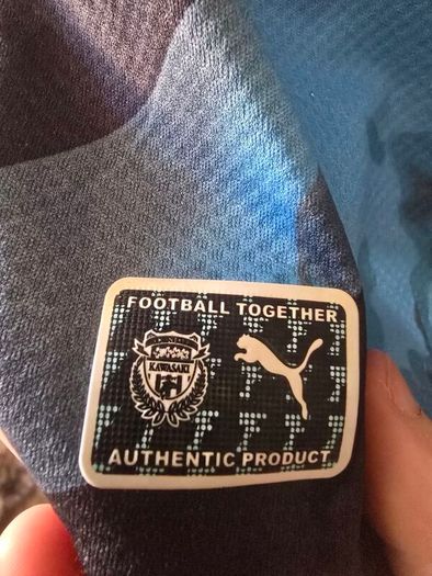 Football shirts (10 shirts all size M)