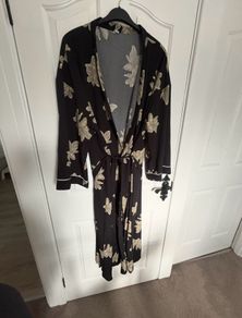 dressing gown size 22/24