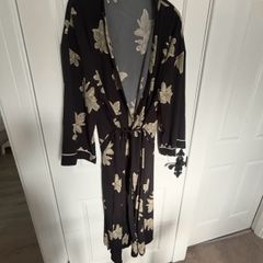 dressing gown size 22/24