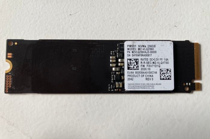 Samsung 256GB SSD with enclosure
