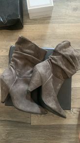 suede boot