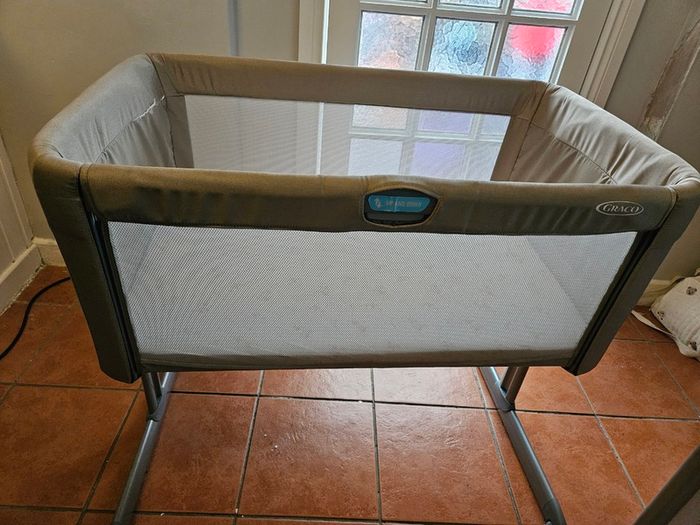 Graco Sweet2Sleep Bedside Crib