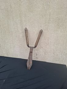 Vintage shears tool postage possible