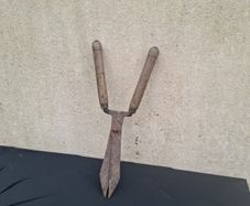 Vintage shears tool postage possible