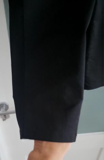 WALLIS black crop pants Sz 10UK