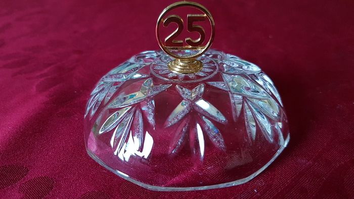 Killarney Crystal Cut Crystal Glass With Number 25 Lidded Jewelry Dish / Bowl With 22 Carat Gold Cover Handle and Footed Base Finishing Made In Ireland