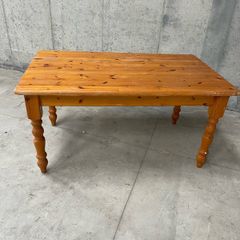 pine dining table