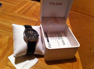 Pulsar  mens watch