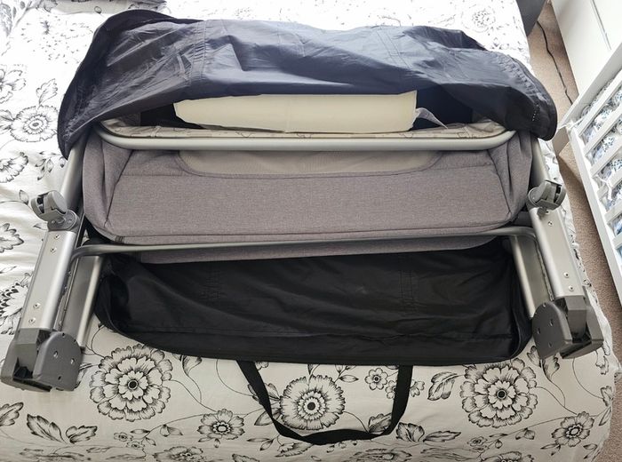 BabyLo stroller and foldable cot (co-sleeper)