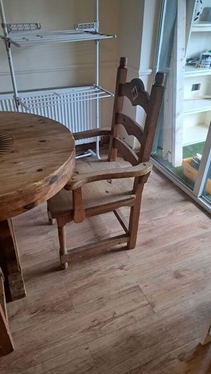 kitchen table and chairs