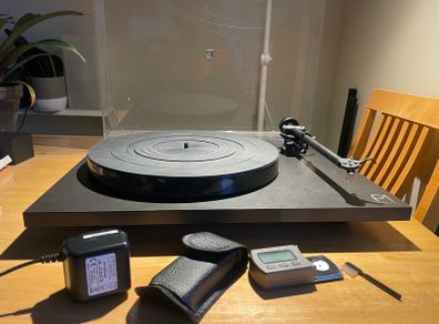 Rega Planar 1 Turntable