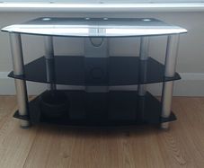 Free TV stand