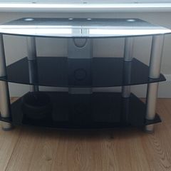 Free TV stand