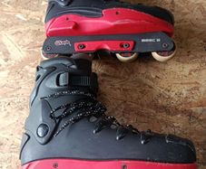 Vintage Cougar Black & Red Aggressive Inline Skates