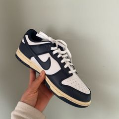 Vintage navy Nike dunks low