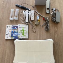 Nintendo Wii console set
