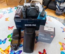 Canon R6, Speedlite Flash & Mount Adapter