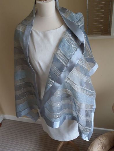 Episode Cream Peblum Dress New 10