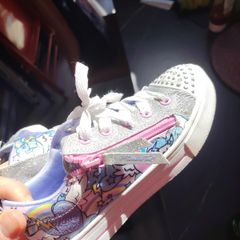 Girls junior Sketchers runners