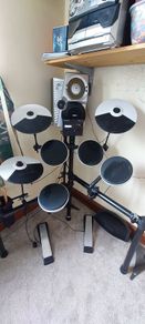 Roland TD-02V Electronic Drum Kit  Like New