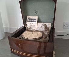 mid century PYE BLACK BOX  record player. Designed by Robin Day.  Mint condition.