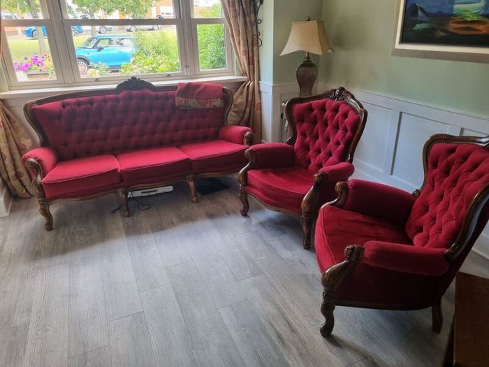 Queen Anne style armchairs and sofa