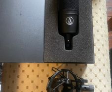 Audio-Technica AT4040 Large Diaphragm Condenser Microphone