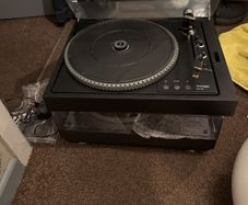 Thorens tt 105