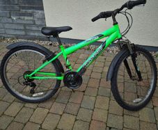Kids bike 24 inch.