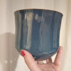 Ceramic flower pot