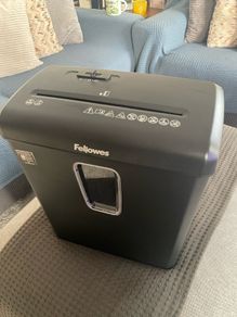 Fellowes Shredder