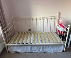 EZ Living Daybed with Trundle