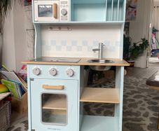 toy kitchen