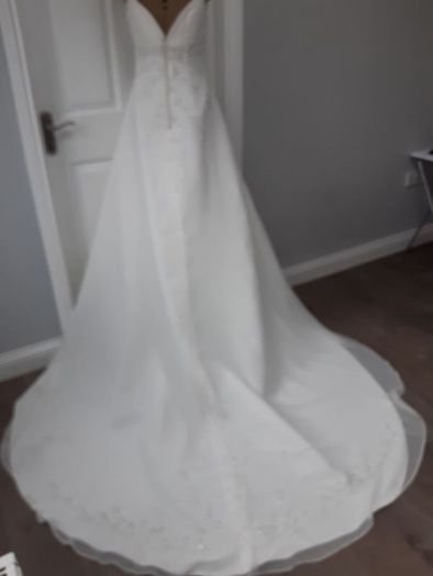 wedding dress
