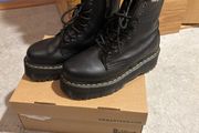 dr marten ladies boots size  Uk 5