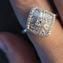 Beautiful Unique Diamond 18ct Gold ring Image 9