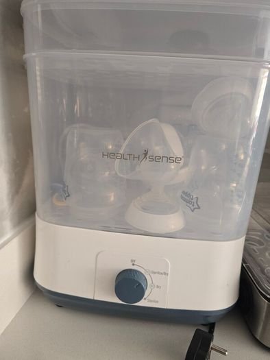 Baby bottle steriliser and dryer