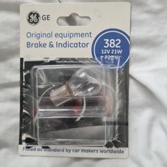 brake light bulb