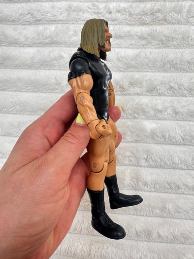 WWE Jakks 2003 Ruthless Aggression TRIPLE H Wrestling Action Figure Used Left hand is too loose  or probably broken something sounds inside like a rattle Please see photos