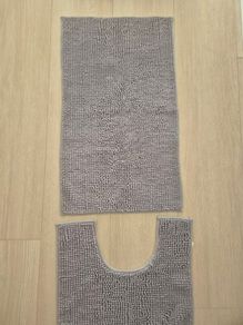 Bathroom rugs