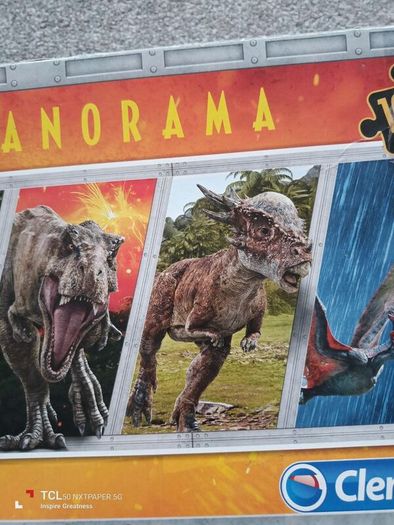 Jigsaw puzzle. Dinosaurs.1000 pieces