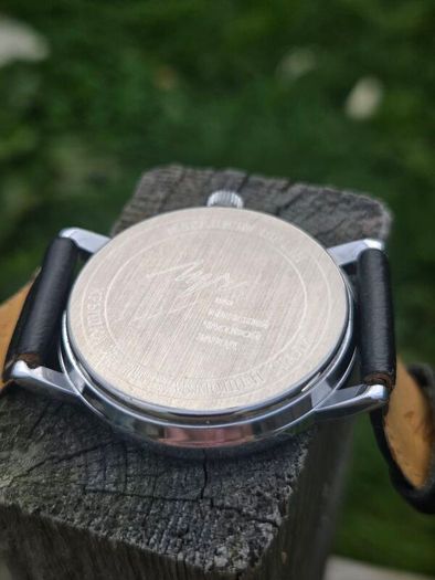 Luch Single Hand Watch