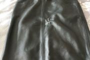 Ladies leather skirt size 10 like new