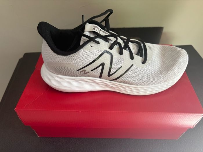 New Balance Runners 411v3