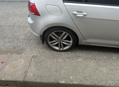 Vw alloys and tyres