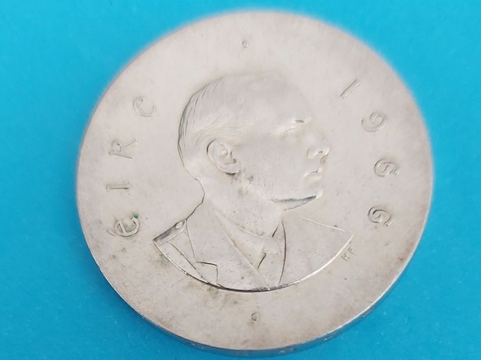 Pearse 10/- silver coin 1966