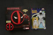 Marvel Deadpool Logo Light + Marvel Legends Moon Knight