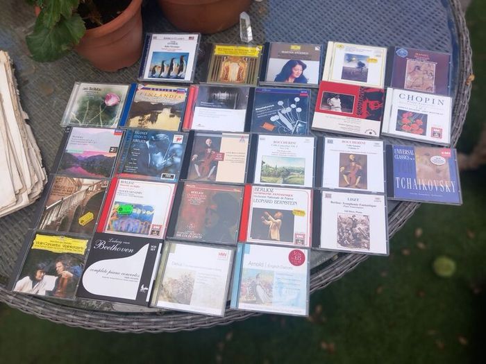 520 classical CDs in mint condition, D18