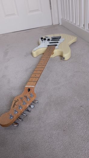 Fender lite ash stratocaster